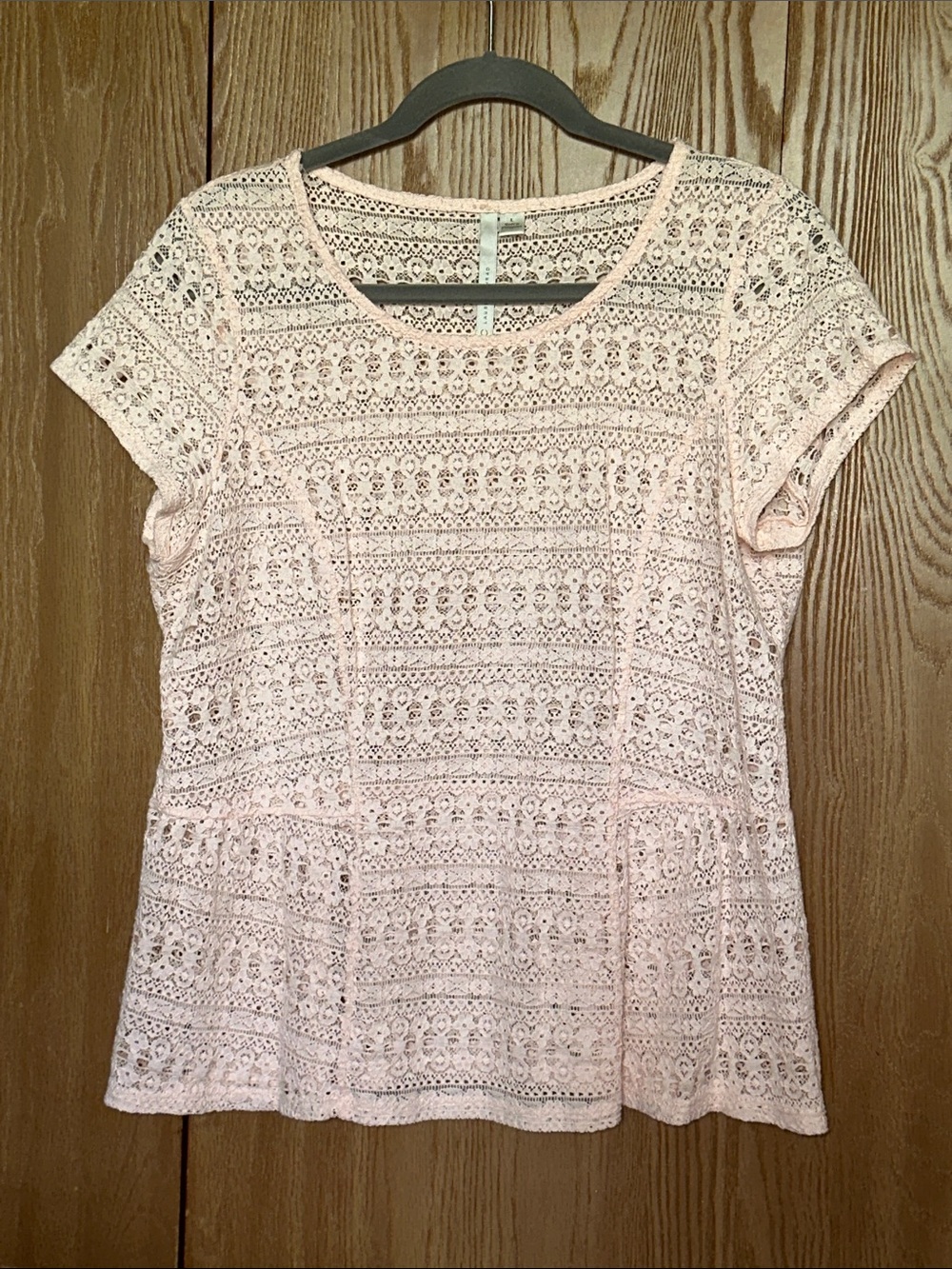 LC Lauren Conrad Blush Pink Lace Short Sleeve Tee